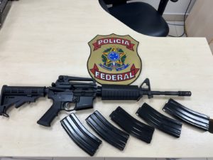 Polícia Federal intercepta entrega e apreende fuzil superpoderoso no Espírito Santo