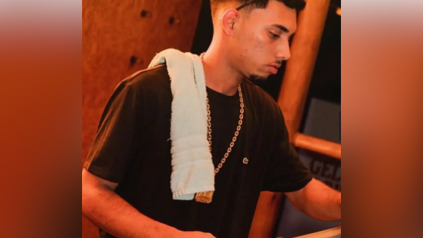 Polícia investiga morte de jovem DJ encontrado em estrada a 15 metros da moto em São Mateus
