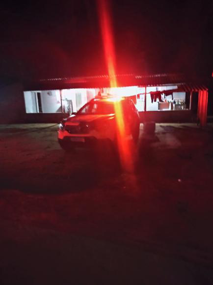 Homem é chamado na porta de casa, troca tiros com dupla e acaba morto em Nova Venécia